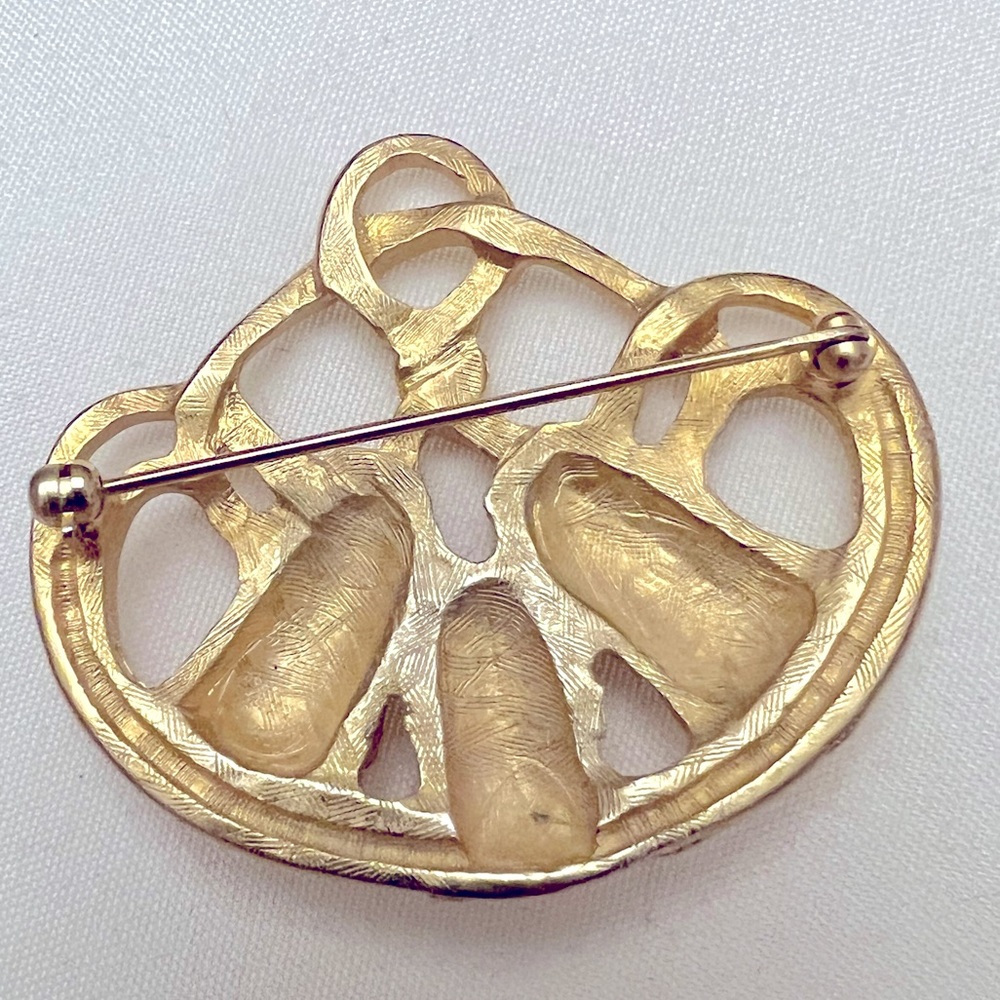 Pin - Picture 3 of 3